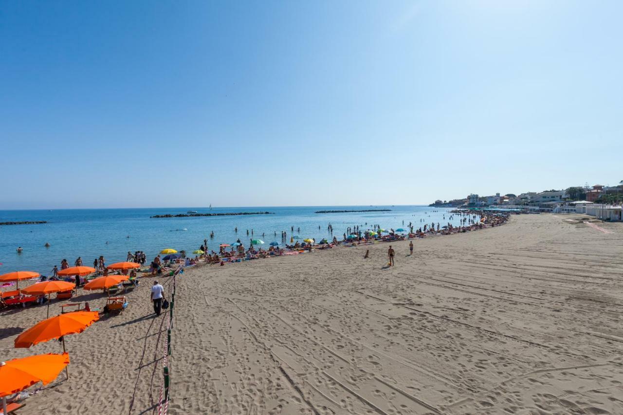 Titty Beach House Santa Marinella Dış mekan fotoğraf